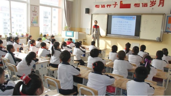 近視防控，教室照明選對LED護眼燈教室燈具有多重要？